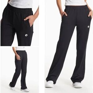 Pre-Own 💕VUORI💕 Courtside Track Pant ~ Black Medium Size